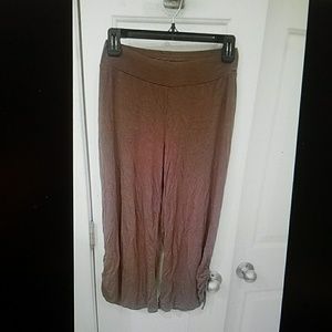 Ann Taylor Loft vintage Brown yoga relax crop pant